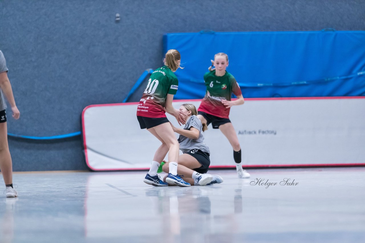 Bild 221 - wCJ HSG Kremperheide/Muensterdorf - HSG Marne/Brunsbuettel : Ergebnis: 22:10
